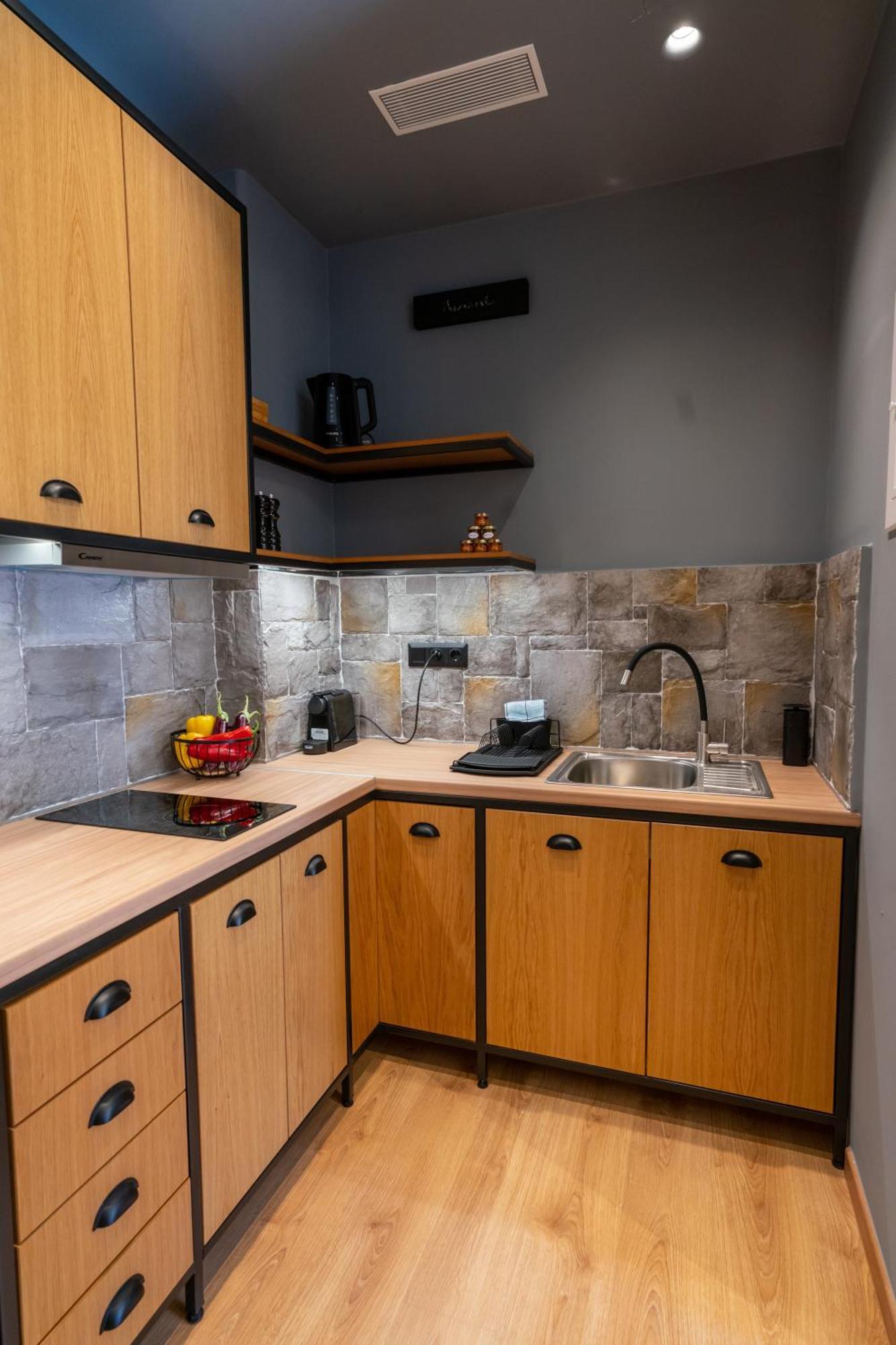 Kraka Apartments เลโอนีดีออน ภายนอก รูปภาพ