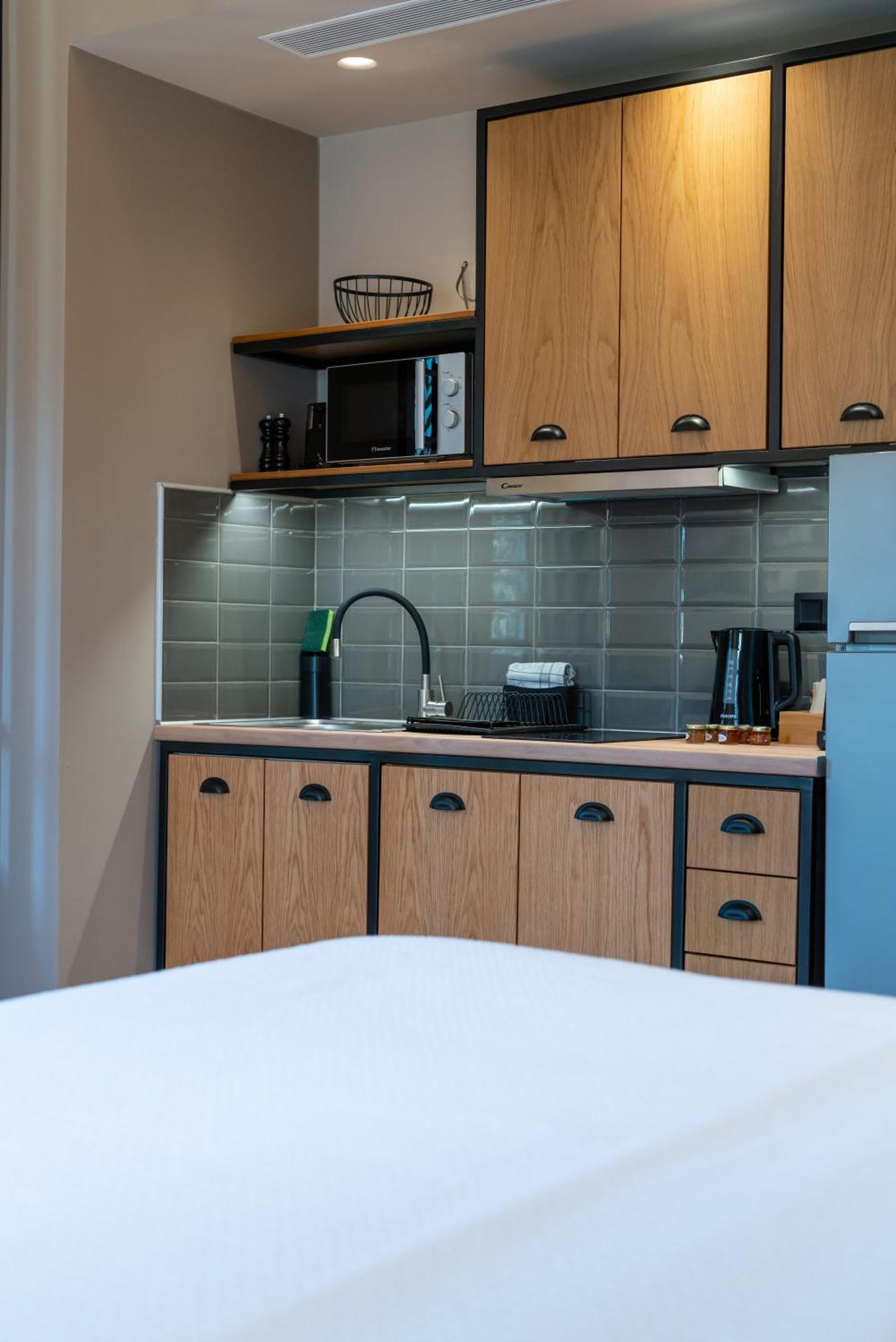 Kraka Apartments เลโอนีดีออน ภายนอก รูปภาพ